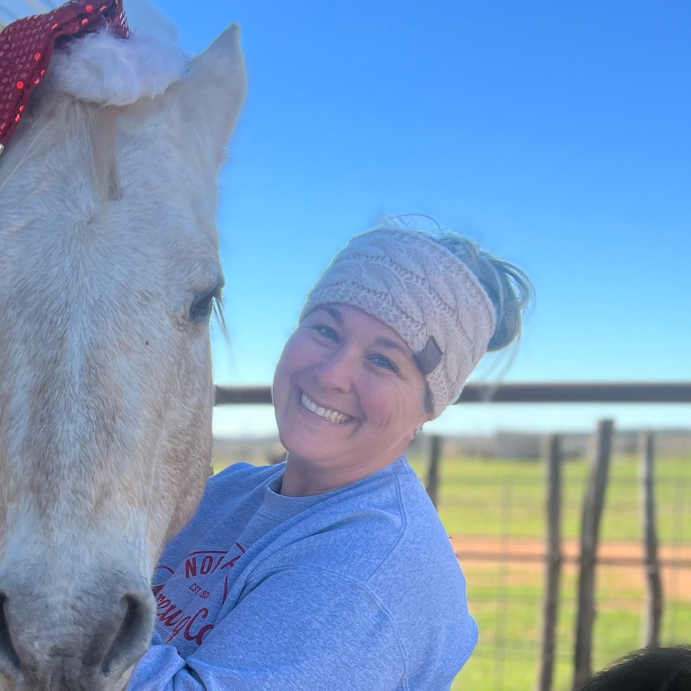 Meet your Posher, Crystal